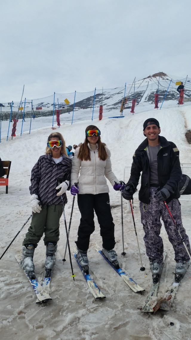 Eu com esqui e meus irmãos